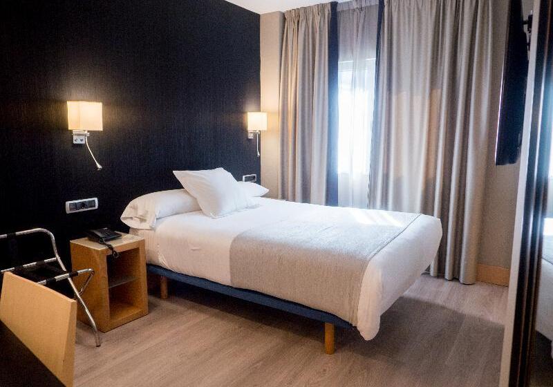 싱글 디럭스 룸, Oyo 89932 Dd Homestay