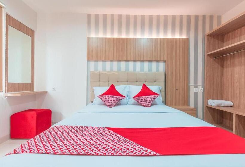 Номер Deluxe, Oyo 1948 Apartement Sentul Tower