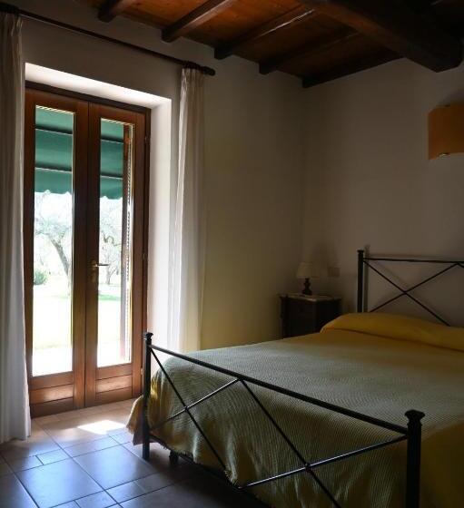 Семейный Номер Вид на Сад, Agriturismo I Due Casali
