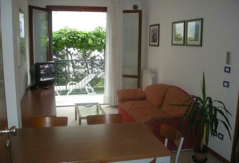 Apartamento 1 Dormitório, Ilios Residence