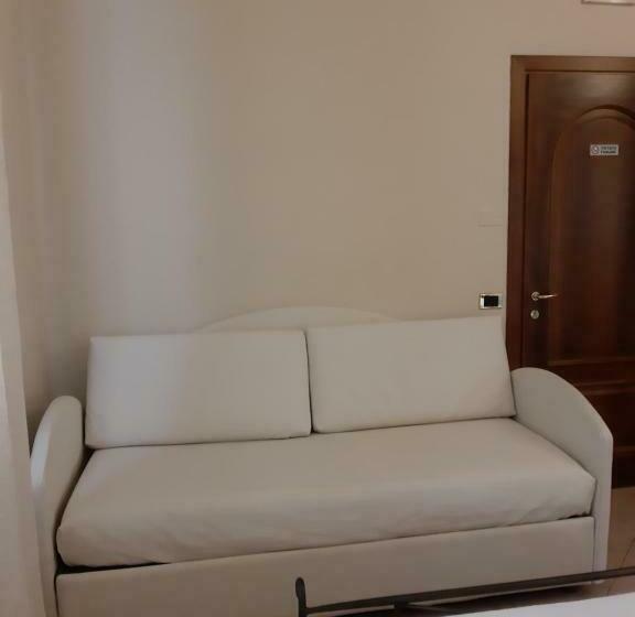 اتاق استاندارد سه نفره, Sweet House Only Rooms