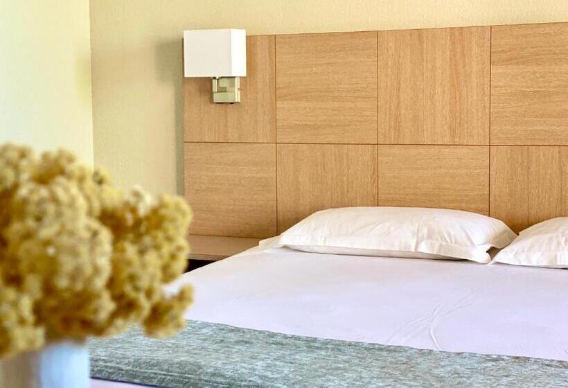 Апартаменты 1 Спальня Вид на Море, Calvi Appart Hôtel