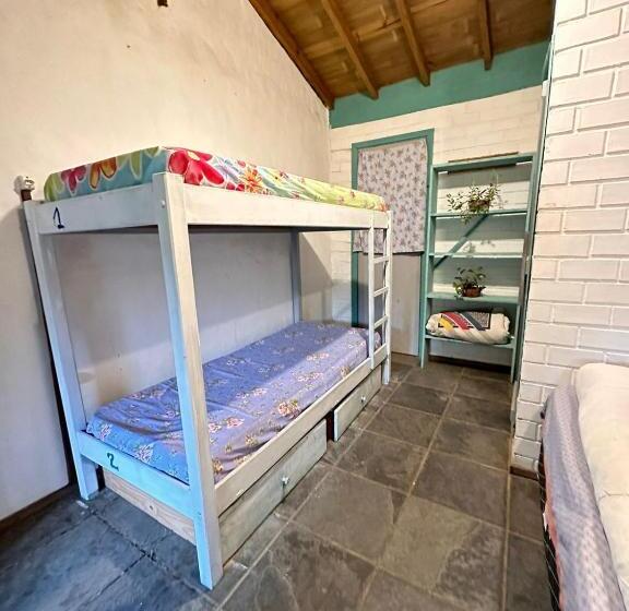 클래식 4인 룸, Praia Do Rosa Hostel