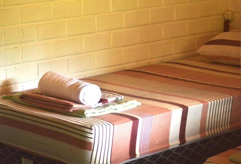 클래식 4인 룸, Praia Do Rosa Hostel