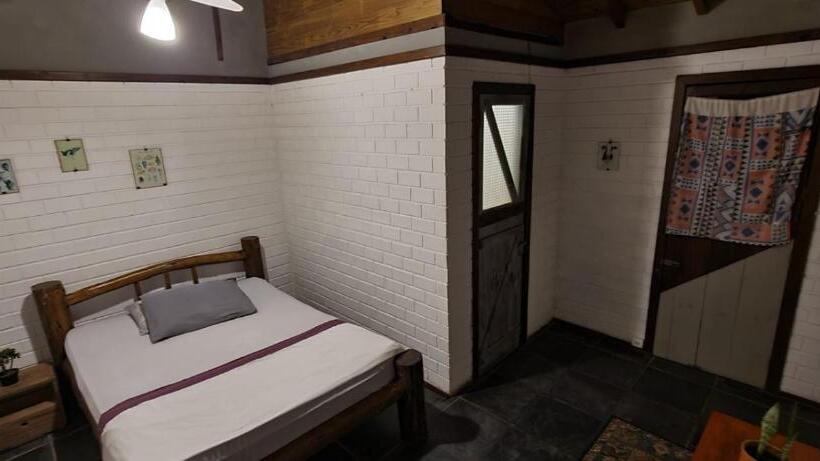 베이직 3인 룸, Praia Do Rosa Hostel