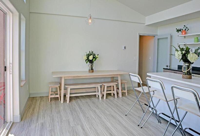 Люкс Повышенной Комфортности, The Vue B&b