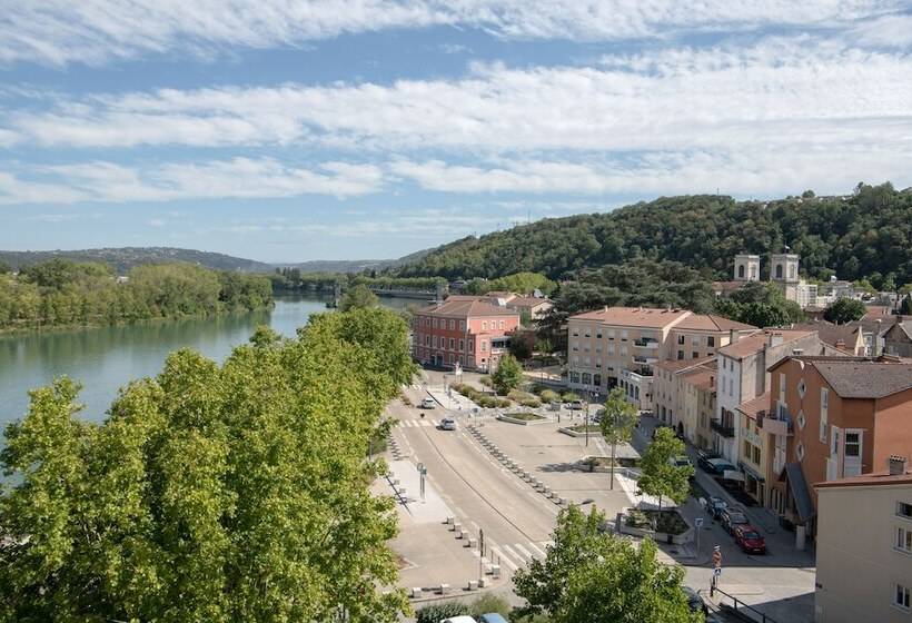 Номер Стандарт, Kyriad Hotel Lyon Givors