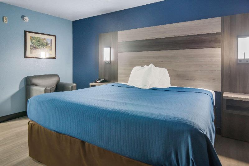 带大床的标准间, Rodeway Inn Carrollton I 35e