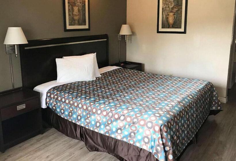 اتاق استاندارد با تخت بزرگ, Rodeway Inn Ontario Mills Mall