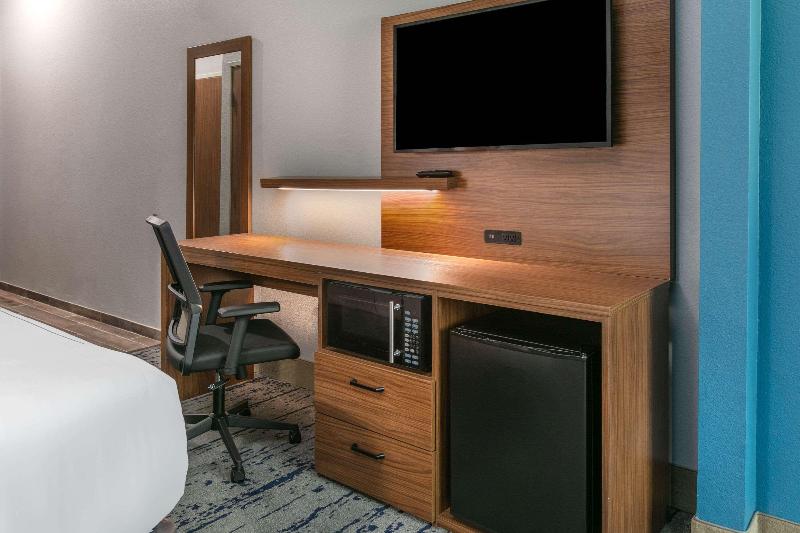 Suite, Staybridge Suites Peoria Downtown, An Ihg