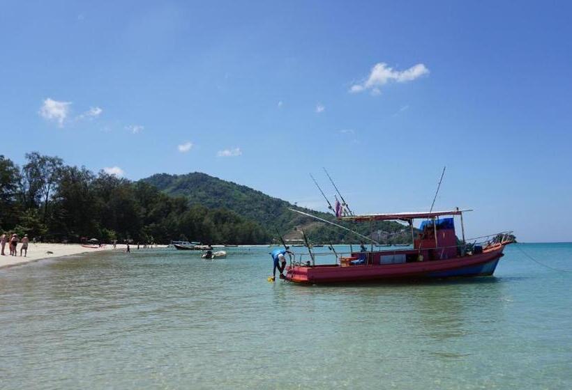 이코노미 룸, Tt Naiyang Beach Phuket
