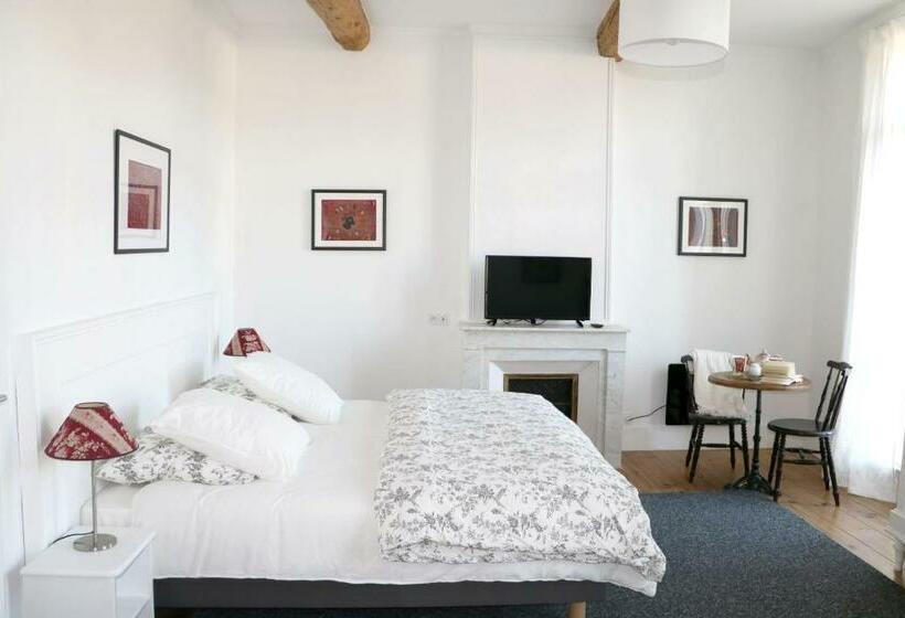 Номер Стандарт, Aumes Sweet Home Chambre D Hôtes