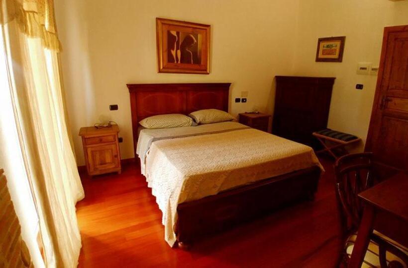 Номер Deluxe с Балконом, Casale Del Sole