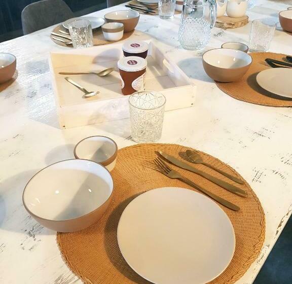 Номер Стандарт, Peyo Et Foodie