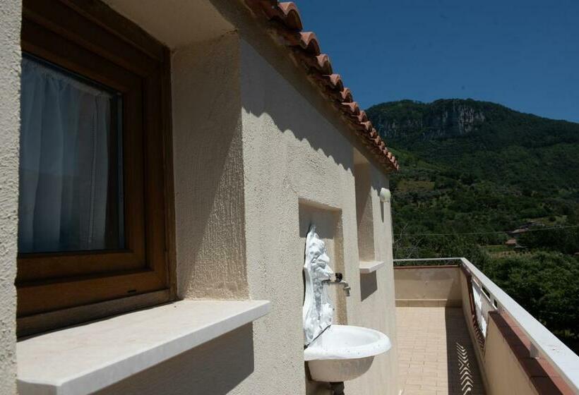 Четырехместный Номер Стандарт, Villa Cerasiello