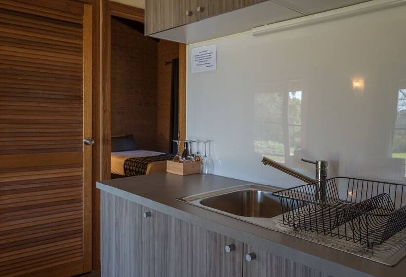 패밀리 룸, Lookout Mountain Retreat