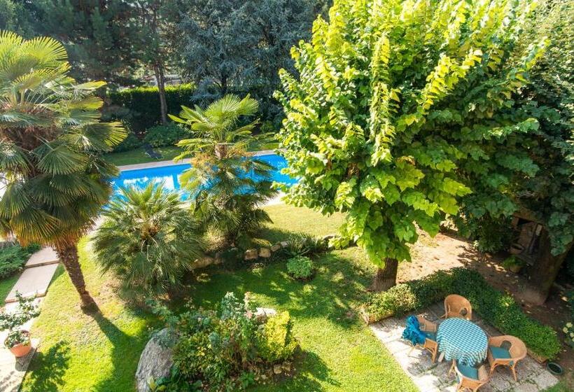 Номер Стандарт, B&b 3 Tigli
