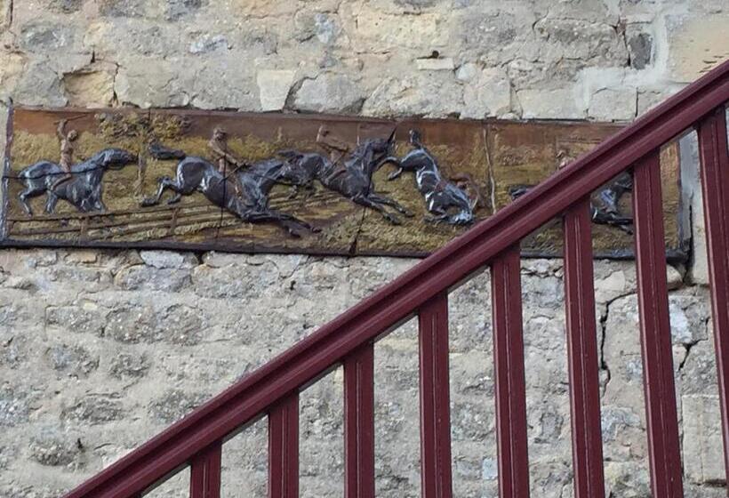 Дом 4 Спальни, Le Chateau D Asnieres En Bessin