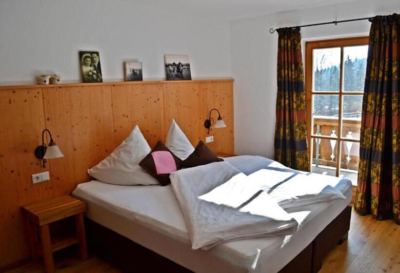 Дом 1 Спальня, Bussjägerhof