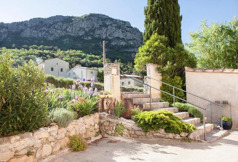 Номер Стандарт Трехместный, Auberge De La Vallee