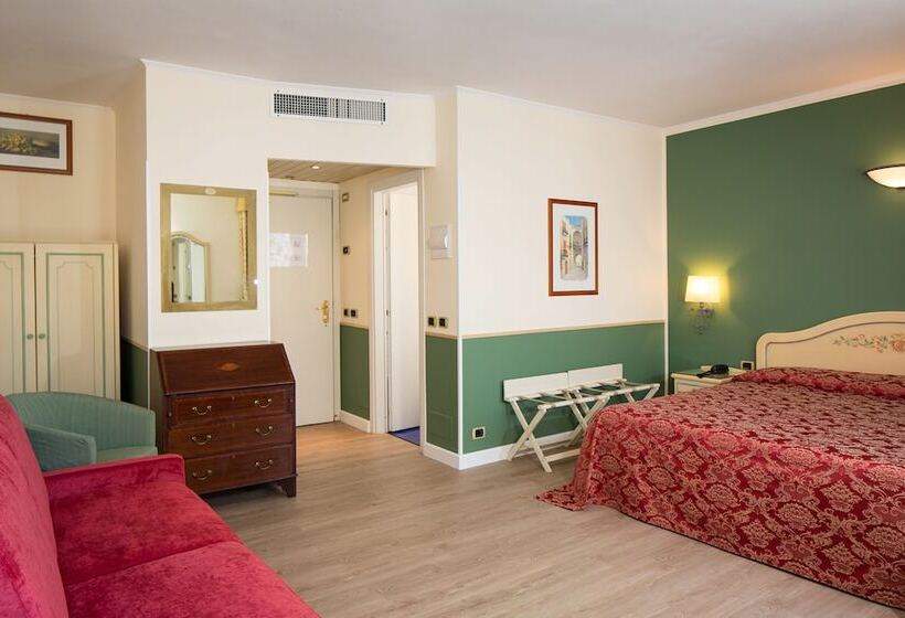 Семейный Номер, Grande Albergo