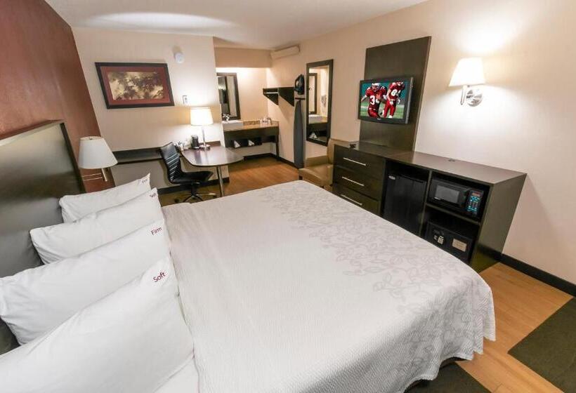 디럭스 룸 킹사이즈 침대, Red Roof Inn Plus+ Birmingham East – Irondale/airport