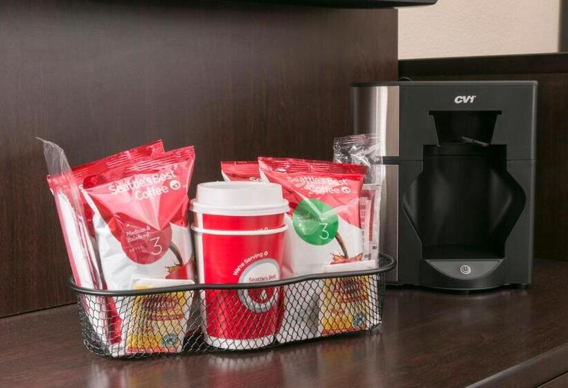 프리미엄 룸, Red Roof Inn Plus+ Birmingham East – Irondale/airport