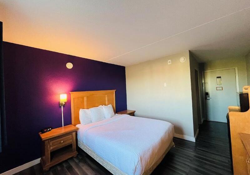 Номер Стандарт, Sauk River Inn & Suites, A Travelodge By Wyndham