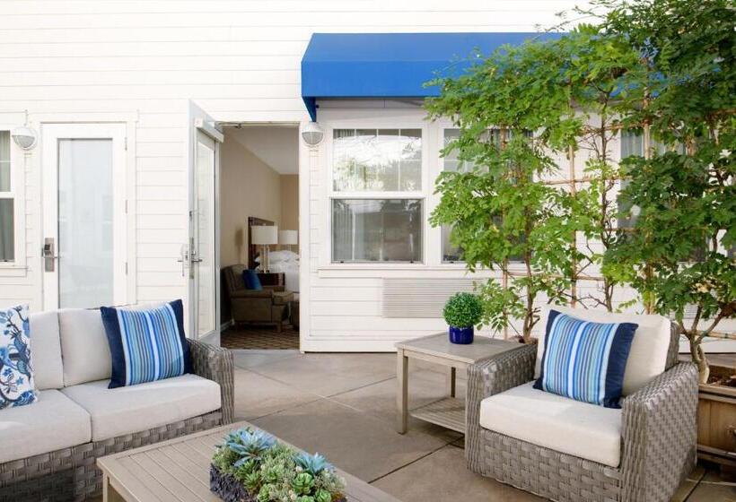 Номер Стандарт Вид на Сад, Sheraton Sonoma Wine Country Petaluma