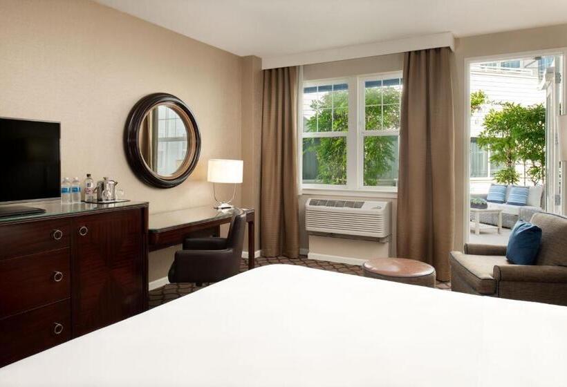 Номер Deluxe Вид на Сад, Sheraton Sonoma Wine Country Petaluma