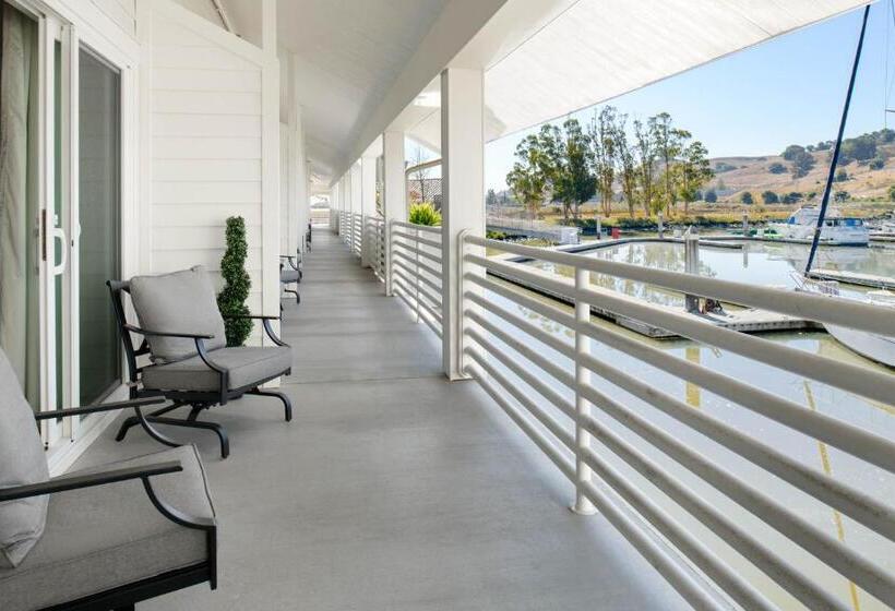 Номер Superior Кровать Кинг, Sheraton Sonoma Wine Country Petaluma