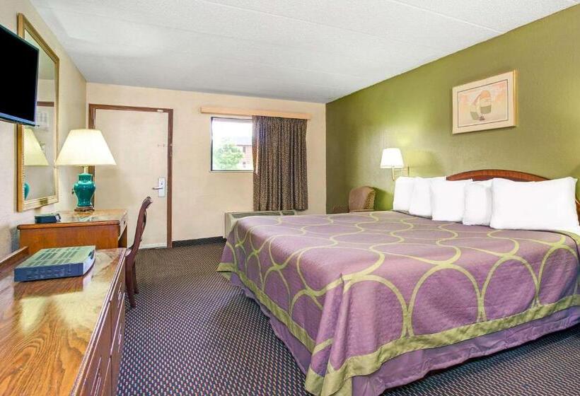 스탠다드 룸 킹사이즈 침대, Super 8 By Wyndham Fort Mitchell Cincinnati Area