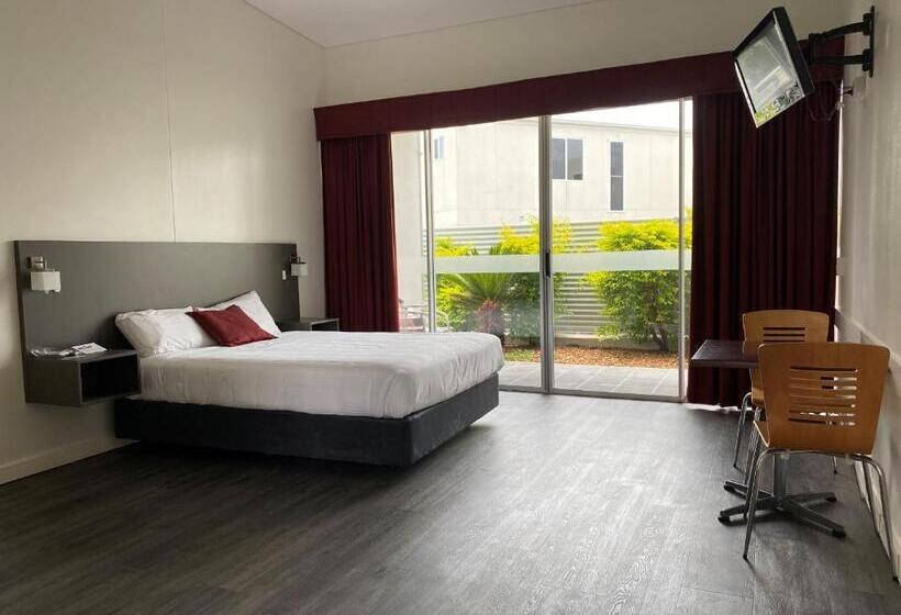 스탠다드 룸 킹사이즈 침대, Country Roads Motor Inn Dysart