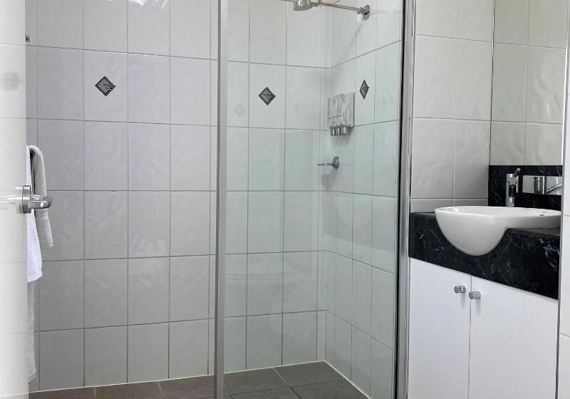 스탠다드 룸 킹사이즈 침대, Country Roads Motor Inn Dysart