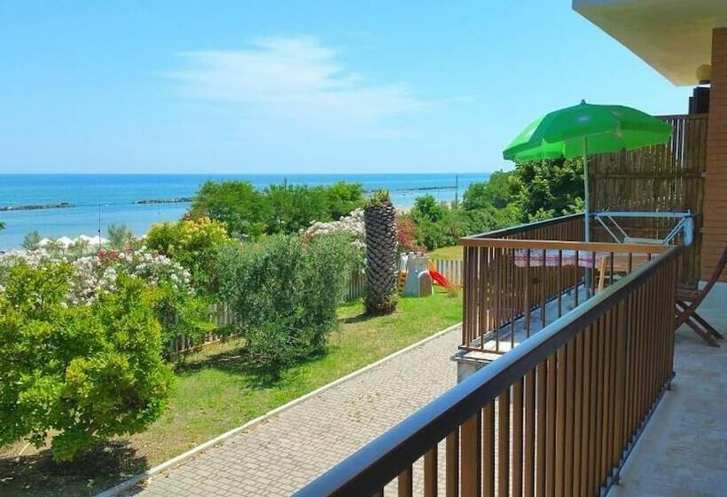 Апартаменты 1 Спальня с Террасой, B&b Villa Eugenia