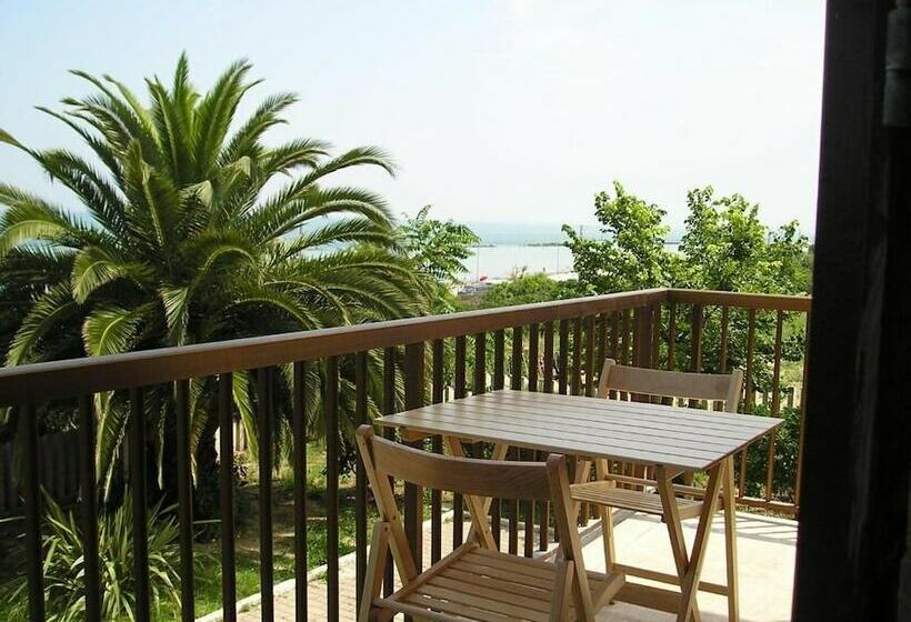 Апартаменты 1 Спальня с Террасой, B&b Villa Eugenia