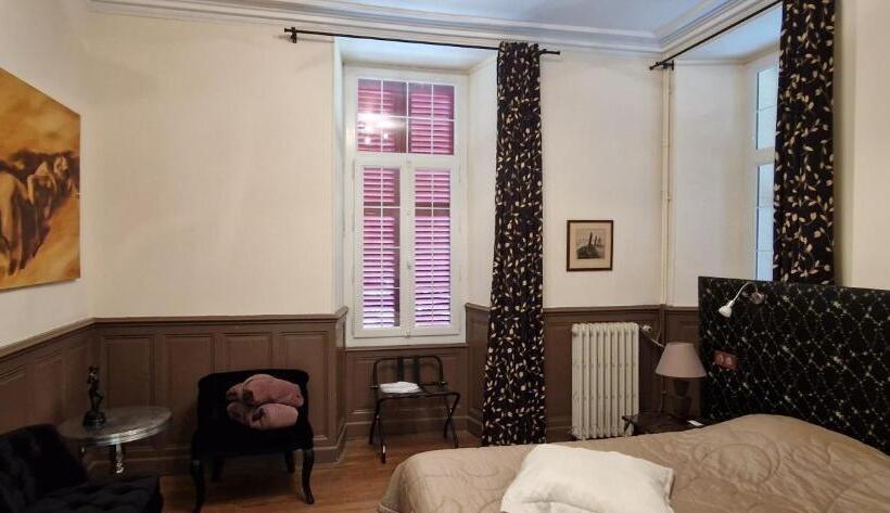 Family Suite, Chateau De Viviez