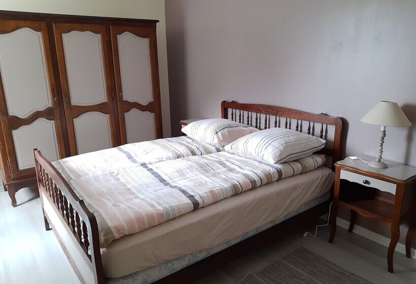 Апартаменты Comfort 3 Спальни, Moulin De La Fleuristerie