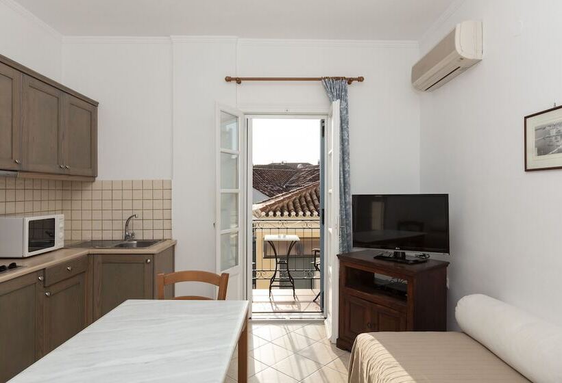 דירת חדר נוף לים, Guesthouse Niriides