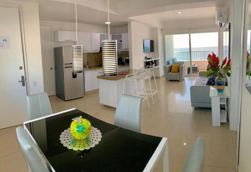 Apartamento 2 Dormitórios, Apartamentos Palmetto   Frente Al Mar