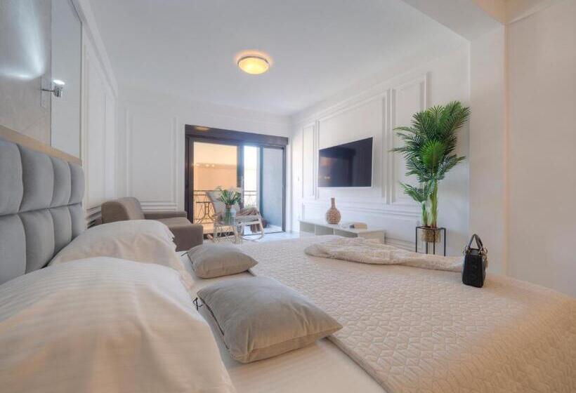 استودیو استاندارد با بالکن, Misisuone Apartments Budva