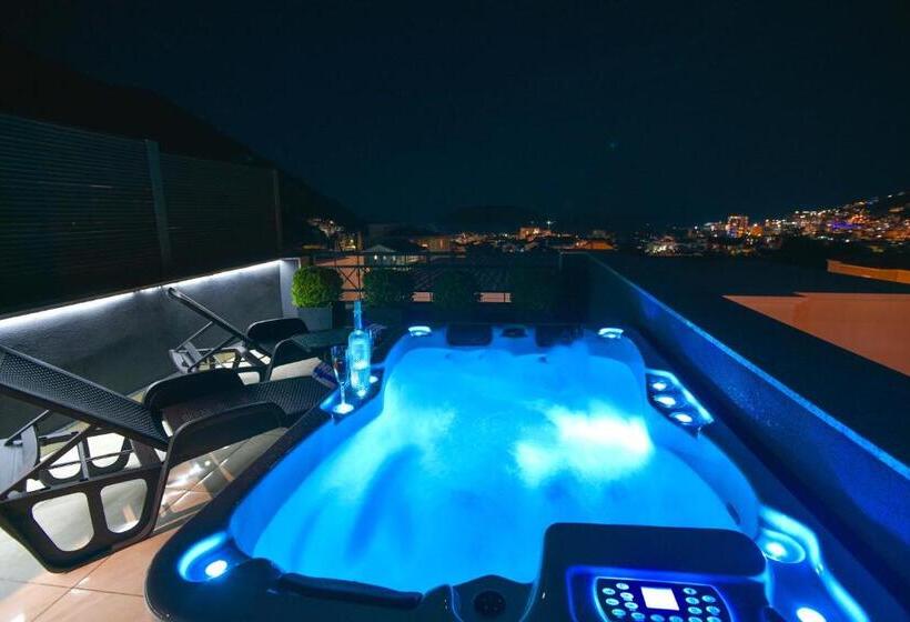 سوییت دوبلکس, Misisuone Apartments Budva