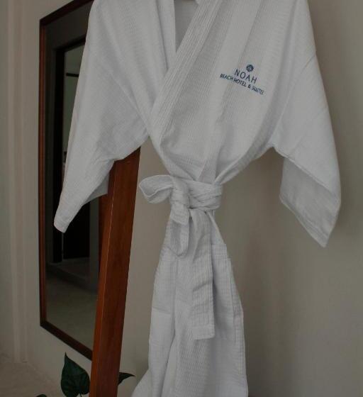 オーシャンビューデラックススイート, Noah Beach Hotel & Suites