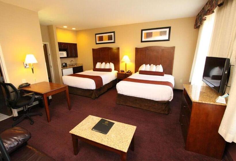Номер Стандарт с Кухней, Best Western Plus Hannaford Inn & Suites