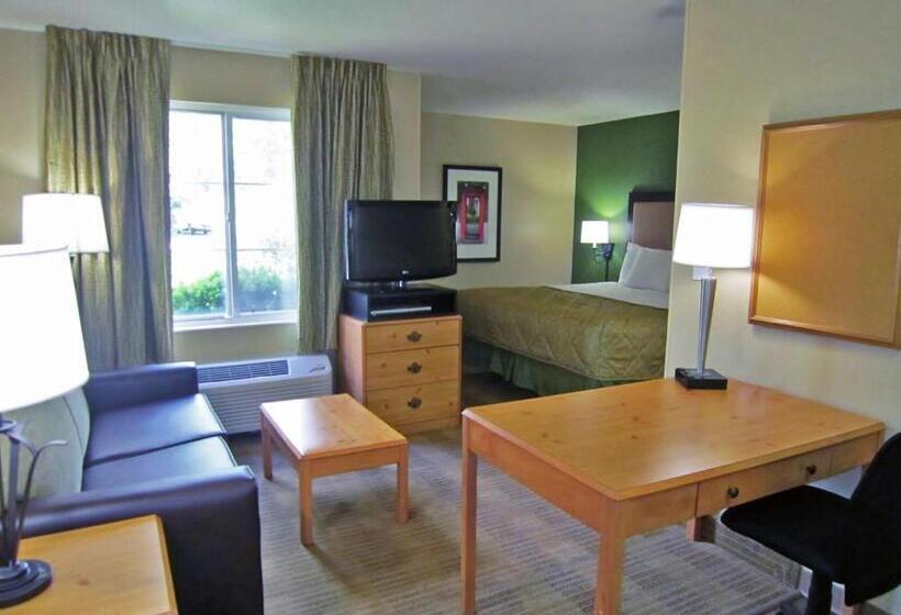 디럭스 스튜디오, Extended Stay America Suites  Piscataway  Rutgers University