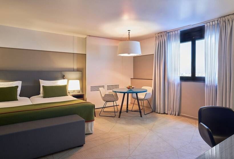 Студия Deluxe, Fraser Suites Paris La Défense