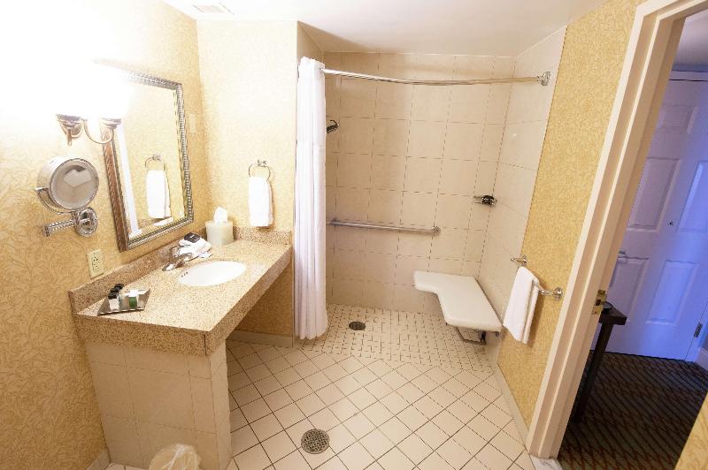 Стандартный Номер Кровать Кинг, Virginia Crossings Hotel, Tapestry Collection By Hilton