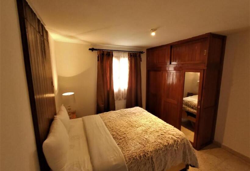 Habitación Estándar, Kaza Muta