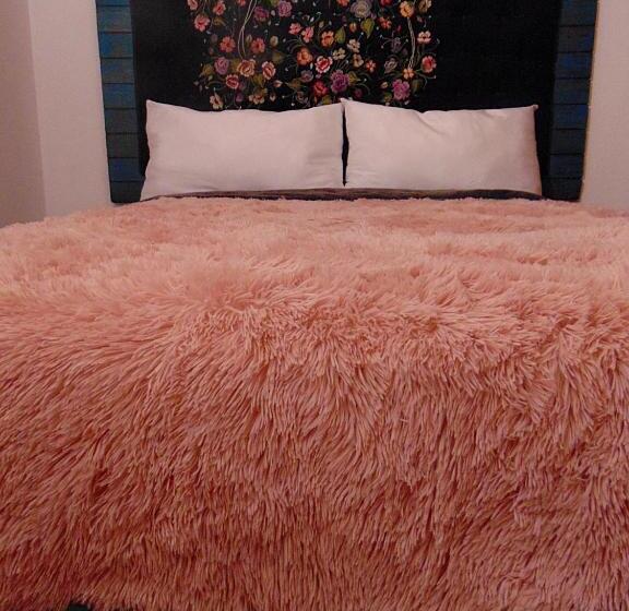 Habitación Estándar, Kaza Muta