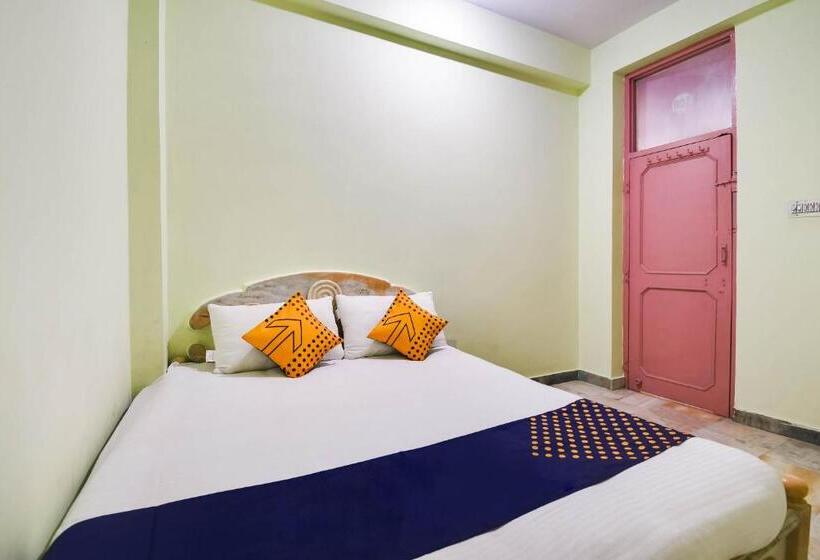 غرفة قياسية ثلاثية, Spot On Hotel Red Tomato